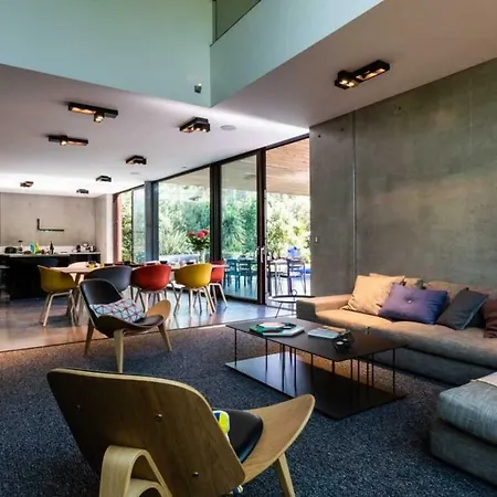 Keyweek Design Villa, Pool & Garden,