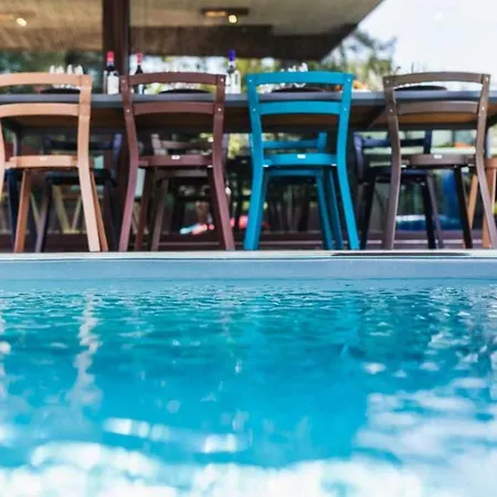 Вилла Keyweek Design Villa, Pool & Garden, *