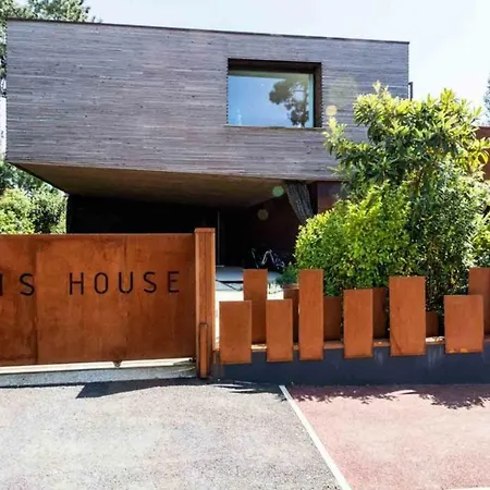 Вилла Keyweek Design Villa, Pool & Garden, *